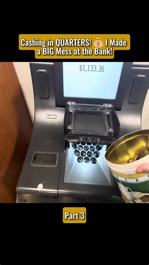 #coin #machine #cashing #quarter