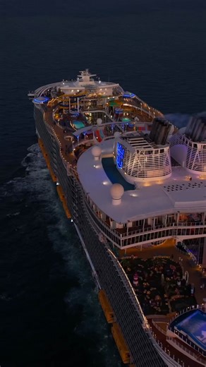 Record-breaking Atlantic Crossing with 7,604 Passengers onboard Symphony of the Seas