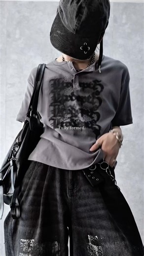 レタリングデザインのトレンドヘンリーネックを使った服装 #ファッション #メンズファッション #コーデ #ストリートファッション #韓国ファッション