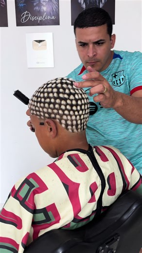 Reflexo Alinhado - Cortes de Cabelo Masculino