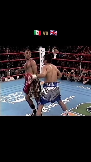 Marco Antonio Barrera gave a cocky Prince Naseem a Mexican style boxing lesson. 🇲🇽🇲🇽🇲🇽 #boxing #boxeo #getcrackin #fyp #foryou #foryoupage #princenaseem #marcoantoniobarrera #parati #upset #boxingfans #boxeomexicano #mexico #boxeotiktok #humbled #karma #boxing🥊