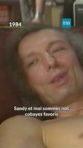 JEUNESSE ÉTERNELLE. 1984, Durk et Sandy veulent rester jeunes. Quatre fois par jour, ils se gavent d'hormones et de vitamines... Près de 40 ans après ce reportage, ils seraient toujours en bonne santé. | INA