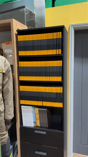 Abelo on Instagram: "Tropilaelaps – At the Gate of Your Apiary. The first-ever book fully dedicated to the Tropilaelaps mite. A clear, practical guide for beekeepers who want to understand a growing threat to honey bee colonies. Based on current research and real-world observations, this book explains what Tropilaelaps is, how it spreads and why early awareness matters. Available now. https://www.abelo.co.uk/shop/beekeeping-starter-kits/tropilaelaps-at-the-gate-of-the-apiary/"