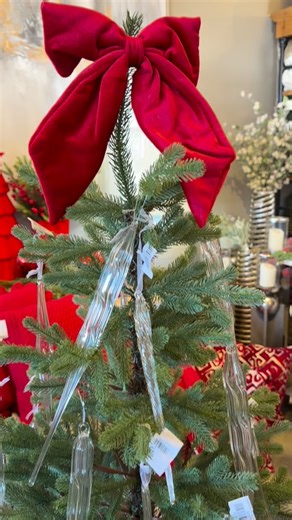 It's beginning to look a lot like Christmas ♥️ | Yeager Design & Interiors