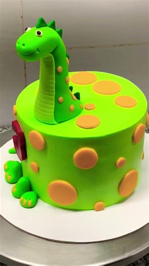 Dinosaur Theme Cake Design #cake #dinosauecake #vanilacakedecoration #cakedecoration