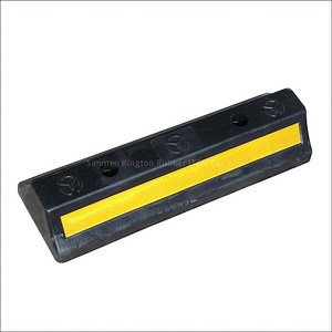 [Hot Item] Road Parking Wheel Stop Rubber Stopper/ Car Wheel Stopper for Garage