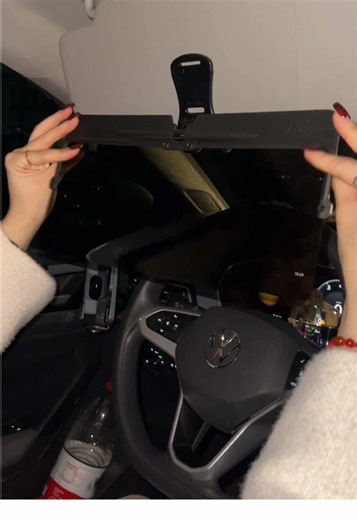 Say goodbye to glare — blocks sunlight by day and blinding headlights at night#driving #car #carknowledge #auto