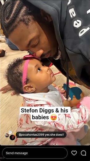Stefon Diggs & his babies 😍