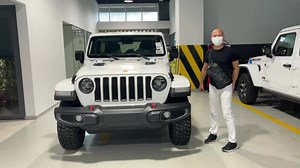 Bóc tem xong rồi nhưng vẫn chưa được lăn bánh … | Lê Chí Linh