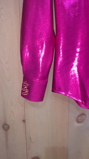 “Pretty girl Era” has restocked in bigger sizes and is live on the website!!! #barrelbarbie #bayleighchoate #pink #foryou #barbie #barrelracer #rodeoshirt