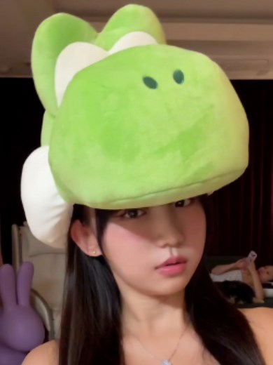 Giant Yoshi Hat from Universal Studios Japan — pyoapple Buy Review
