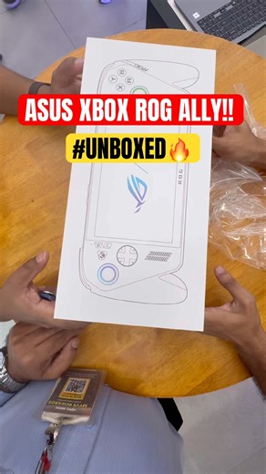 The Ultimate Handheld Console Unboxing!#techreview #gadgetreview #trindingshorts #rogally #shorts
