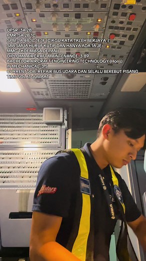 Navigating Career Choices in Aircraft Engineering