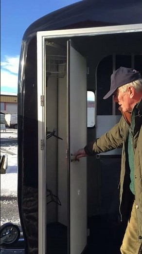 The new Cheval Liberte TOURING COUNTRY horsebox trailer with saddle room