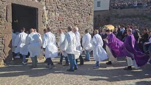 Castelsardo, l'ultimo saluto a Cinzia Pinna | TGR Rai Sardegna