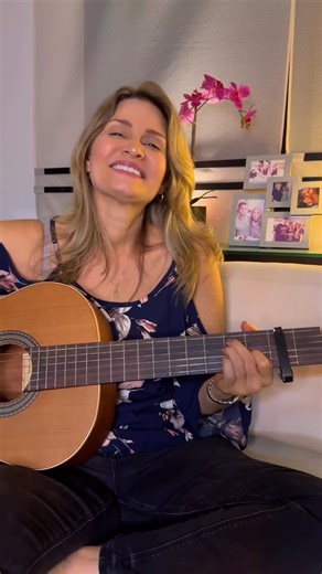 Liliana Geney on Instagram: "¿Crees que el amor sobrevive a la lejanía? 💬"