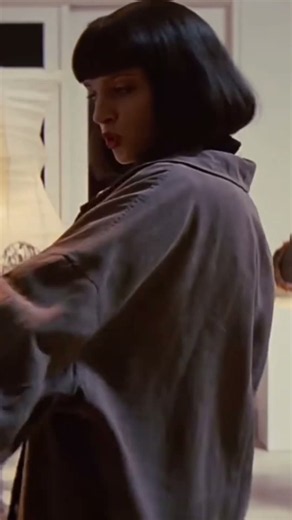 Neil Diamond’s “Girl, You’ll Be A Woman Soon” Finds a New Generation Through ‘Pulp Fiction’ 🎬