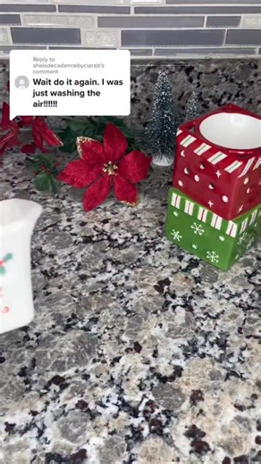 Irresistible Wax on Instagram: "I used Banana bread fragrance 🍌🍞🔥 #onthisday a few years ago ❤️"