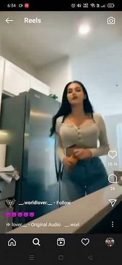 Boobs ♥️♥️coming out her t-shirt #dance #omglookatherlegs #funny #trythatinasmalltown #love