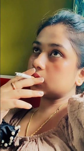 Beautiful woman smoking 🚬❤️ (101) | Beautiful indian woman smoking 🚬😍