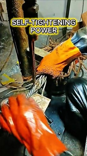 Self-Tightening Steel Wire Rope Eye Splice.