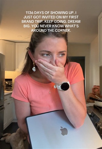 my manager said she had an exciting email she was sending over and BOY SHE WASN’T KIDDING 😭😭😭 thank you for being here, for letting me share everything, for engaging, learning, and inspiring together. KEEP GOING BABES!!!!!!!!!! #contentcreatorjourney