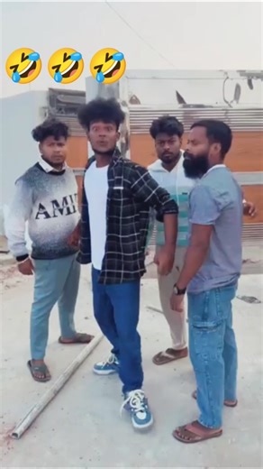 Introducing the "VitaWear SmartBand," a next-generation wearable gadget🎉