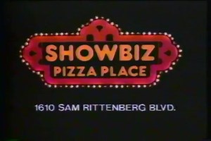 Birthday parties at Showbiz were the best! The tokens, the Rock-afire Explosion band, the skee-ball tickets, buying trinkets with the tickets, the ball pit, the arcade games! Oh and the pizza! 🍕🍕🍕 Did you ever go to or have a birthday party at Showbiz? What was your favorite thing to do there? I remember that was first place I ever played the original Star Wars arcade game! This commercial is from one my old Betamax tapes when I recorded some Saturday morning cartoons in 1983! #showbiz #showb