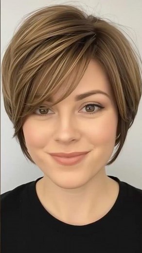 Corte de Cabelo Curto Feminino Pixie Bob em Camadas