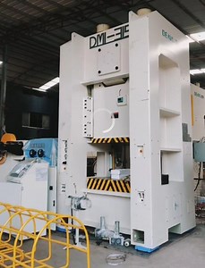 [Hot Item] High Precision 315 Tons Servo Press for Stamping Excellence