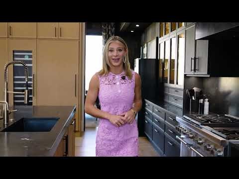 $7.5M Luxury Lakefront Estate in Reynolds Lake Oconee | 1131 Neary Ridge Tour