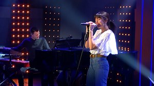 🔴🎙🎵 Nolwenn Leroy interprète son titre « Loin » dans Le Grand Studio RTL 👉 Son dernier album « La Cavale » est disponible depuis le 12 novembre 💿 Rendez-vous dès maintenant sur rtl.fr et sur l’application #RTL pour revivre l’émission complète 💻📱 • • #nolwennleroy #lacavale #music #musique #live #legrandstudiortl #replay #loin #album | RTL