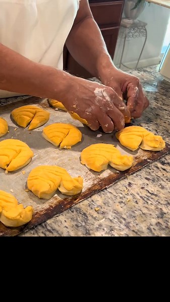 Mexican Concha Duck Bread - Family Baking Time