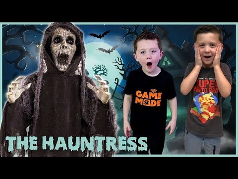 The Hauntress Spirit Halloween | Unbox and Setup Halloween Animatronic