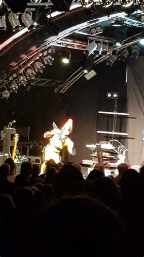 Doctor Sung 's nunchuck moves | Hamburg April 2026
