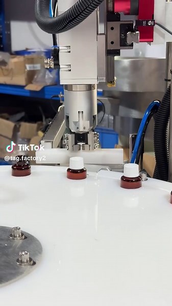 Essential Oil Labeling Machine Guide