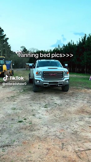 The Ultimate Guide to Tanning Bed Safety and Tips