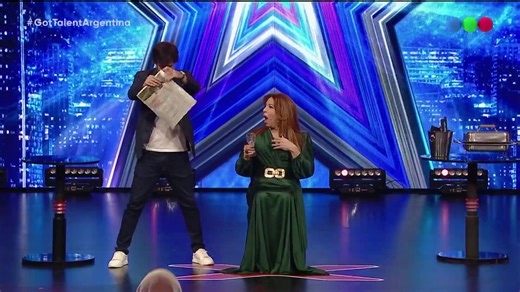 Willy Magia hizo un show de ilusionismo sorprendente y cumplió el deseo de la gente 😮 ➡️Mirá la performance completa y seguí #GotTalentArgentina en mitelefe.com/vivo | Telefe