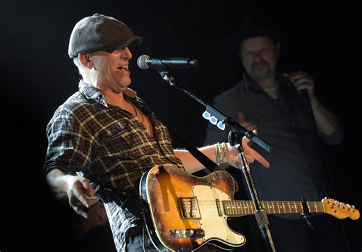 Springsteen hitches a ride from Bon Jovi to E Street Band rehearsal
