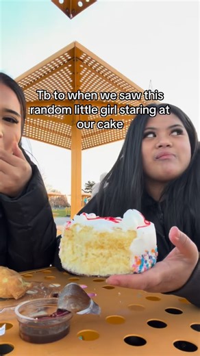 Daily Pull on Instagram: "Follow @MrDailyPull for more 😂 ••• 1997년 개봉한 영화 Titanic은 잭과 로즈의 운명적인 사랑을 통해 비극 속에서도 오래 남는 감정의 깊이를 보여주는 작품입니다. 화려한 연출보다 인물의 감정에 더 집중한 제임스 카메론 감독의 스타일은 지금 다시 봐도 묘하게 가슴을 울리죠. 배가 침몰하는 장면이 아닌, 두 사람이 서로를 바라보던 순간들이 더 강하게 기억에 남는 영화이기도 합니다. 이 감정을 완성해주는 곡이 바로 셀린