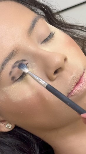 4.9K views · 118 reactions | #makeuptutorialvideo#makeup | makeupgilkc | Facebook