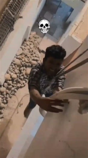 #এসি ইনস্টলেশনের সময় একজন আরেকজনের উপর বিশ্বাস #ac260 #r #ac #f