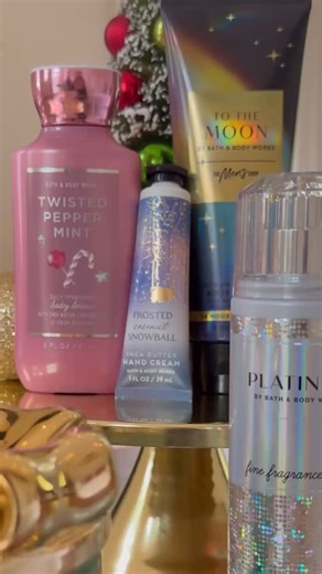 Weekend plans: stock up, cozy up, and spread the holiday cheer ✨ 🧴 Self-care staples to stock up (Bodycare)— HKD88 🕯 Cozy candle vibes for the weekend (3 Wick Candle)— HKD128 🧼 Little luxuries perfect for Christmas gifting (Handsoap) — HKD48 Treat yourself, gift your favourites, and make every moment feel festive 🎄💛 Shop In-Store & Online 🛒 #bathandbodyworkshk #holiday #WeekendVibes #StockUp #ChristmasGifting | Bath & Body Works Hong Kong