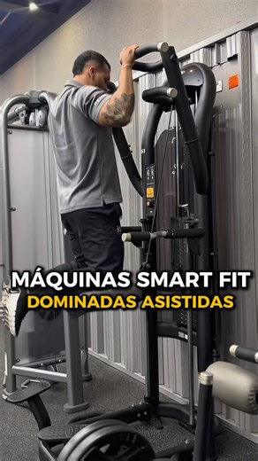 Smart Fit Colombia on Instagram: "Conociendo la máquina de dominadas asistidas. 💪 Tu aliada para lograr dominadas con buena técnica y sin frustrarte. Perfecta para fortalecer y acercarte cada vez más a la dominada libre.🔥 Entrena con intención, progresa con constancia. #MáquinasSmartFit #DominadasAsistidas #EntrenaConTécnica"