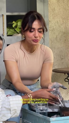 secretly filming me to use as evidence later, looteri luteal💆‍♀️ bodysuit is @underneat.in I think if I remember correctly #kushakapila #viralvideo