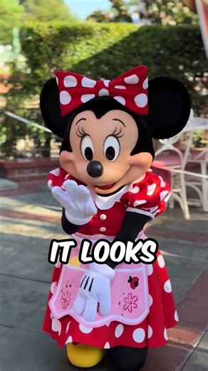 🧟 MINNIE MOUSE Turned Into A Zombie Parody🧟