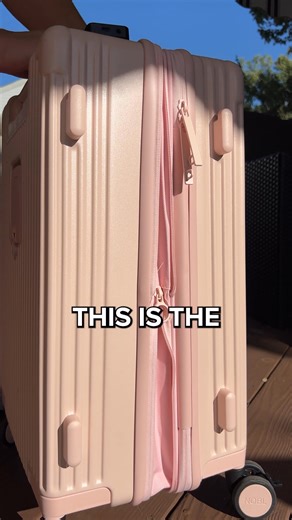 Looks sleek, acts smart. And secretly expands 😲 The Nobl Expandable Carry-On is your upgrade from basic bags to next-level travel. 💼 Hidden expansion for extra packing room 💻 Padded laptop compartment 🔌 Power up on the go 🥤 Cup holder disguised in the design 📱 Built-in phone mount for streaming ✔️ Covered for life with our warranty “It fits the vibe and the overhead bin, even expanded. Genius.” – Talia M. ⭐️⭐️⭐️⭐️⭐️ | Nobl