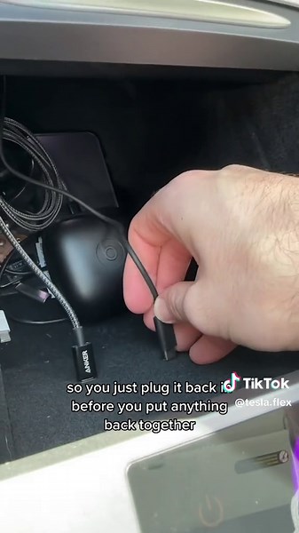 Tesla Model 3 Spigen Mount Wire Hidden: Valet Mode Without Key