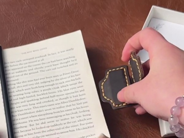 Personalized Leather Magnetic Bookmark With Pen Clip: Handmade Reader Gift - Etsy