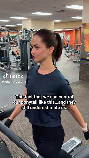 When you know, you know. 😉 #womenenergy #gymlife #subtlepower #girlthings #effortless